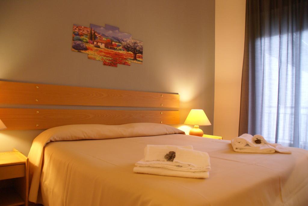 Hotel Rasula Alta Гравина-ди-Катания Экстерьер фото